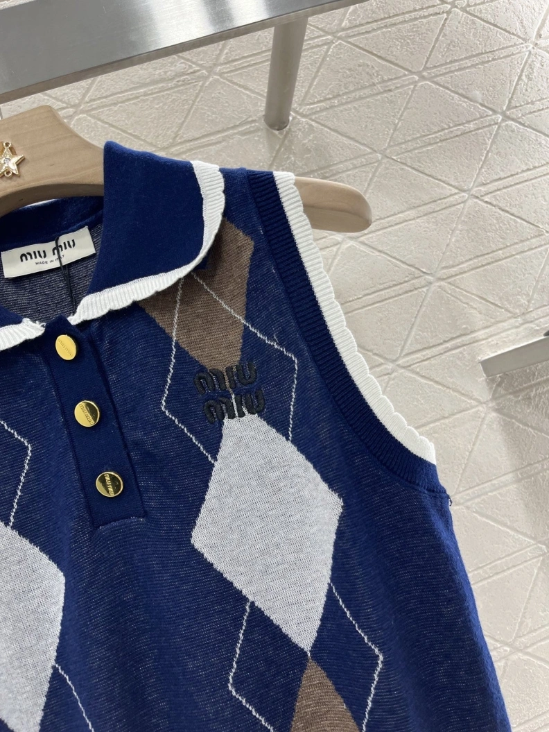 Unique Othxr Gilet 100803
