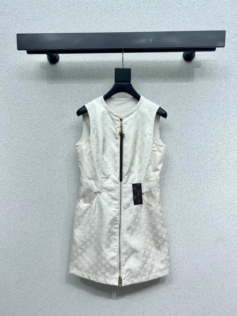 Minimalist LX Dress 97075