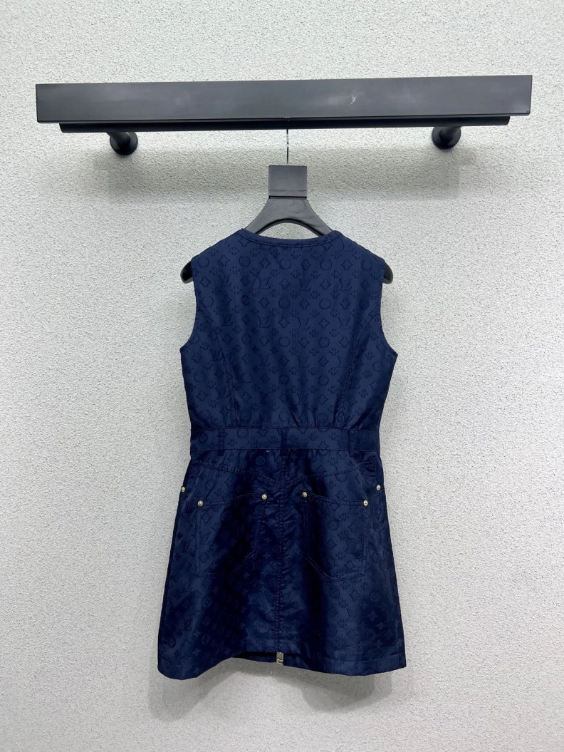 Minimalist LX Dress 97075