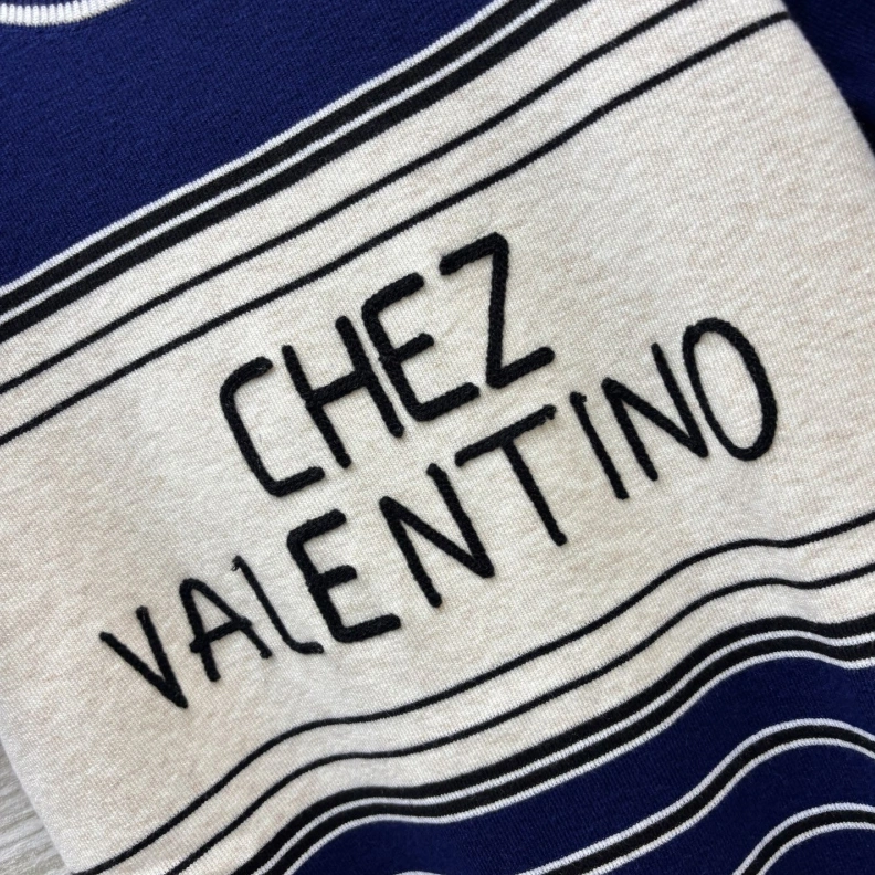 Minimalist Vxlxntino T-Shirts 102988