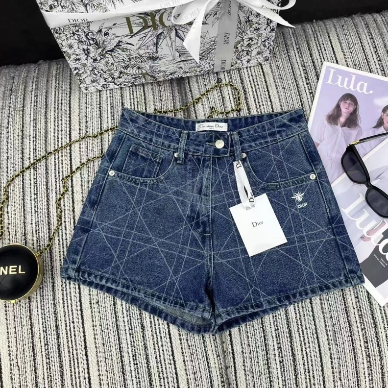 Minimalist Dxxr Shorts 94535