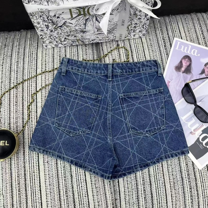 Minimalist Dxxr Shorts 94535