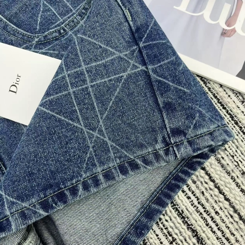 Minimalist Dxxr Shorts 94535
