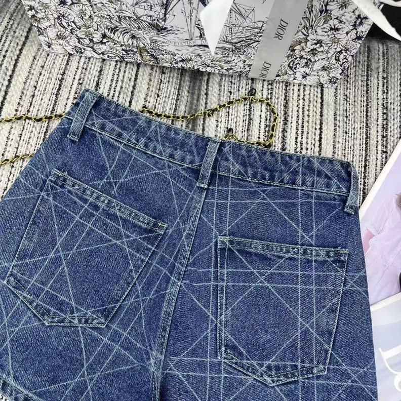 Minimalist Dxxr Shorts 94535