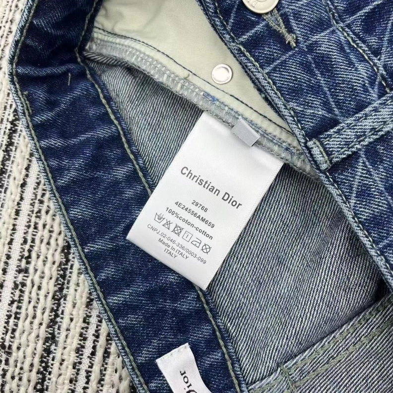 Minimalist Dxxr Shorts 94535