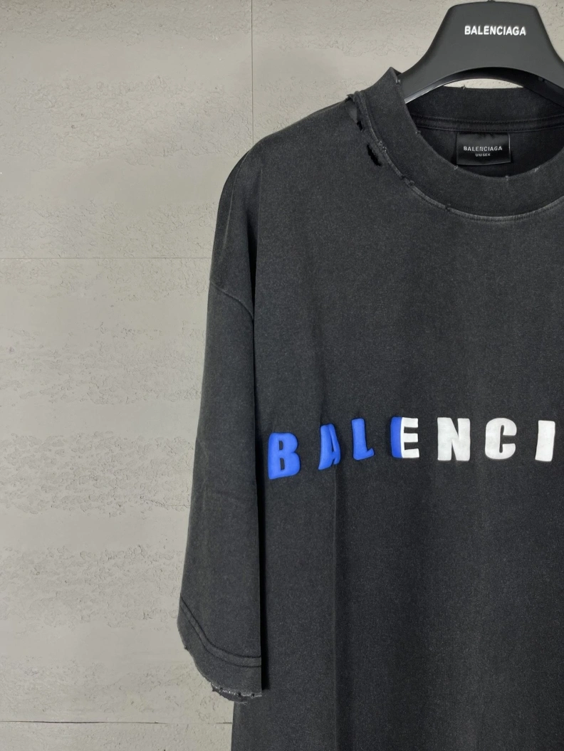 AllSeason Bxlxnciaga T-Shirts 90064