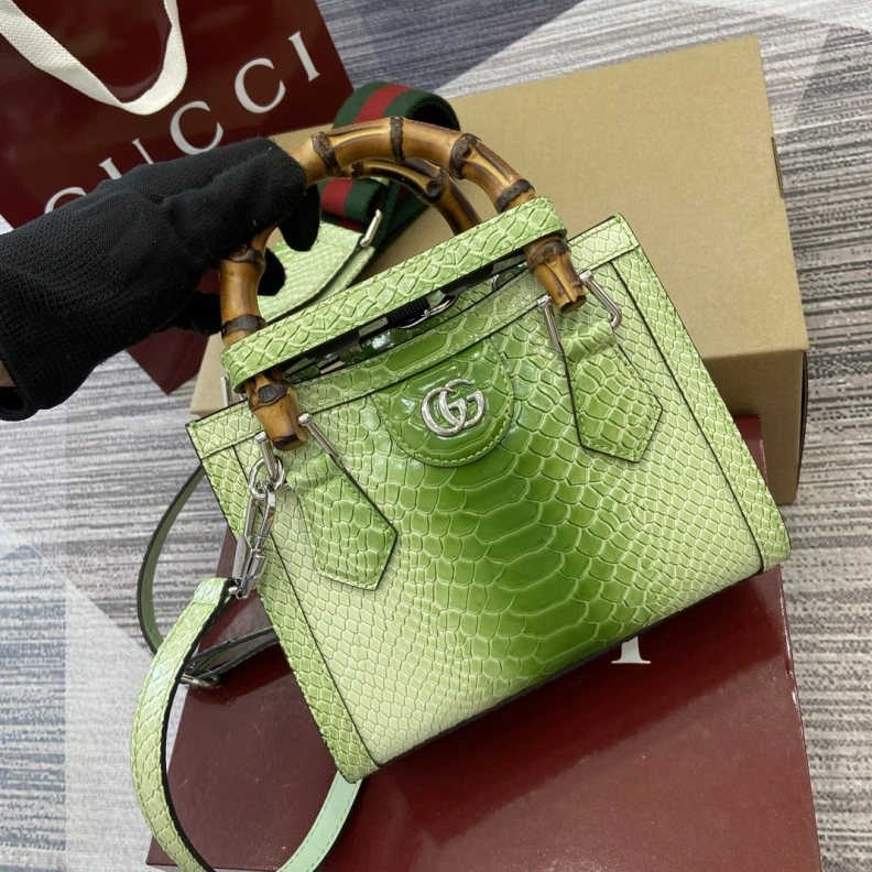 Gxccx Top Handle Bags Vibrant 33968
