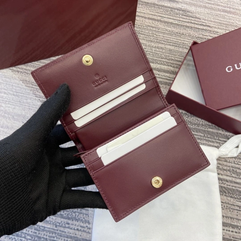 Versatile Gxccx Wallets & Purse 33648