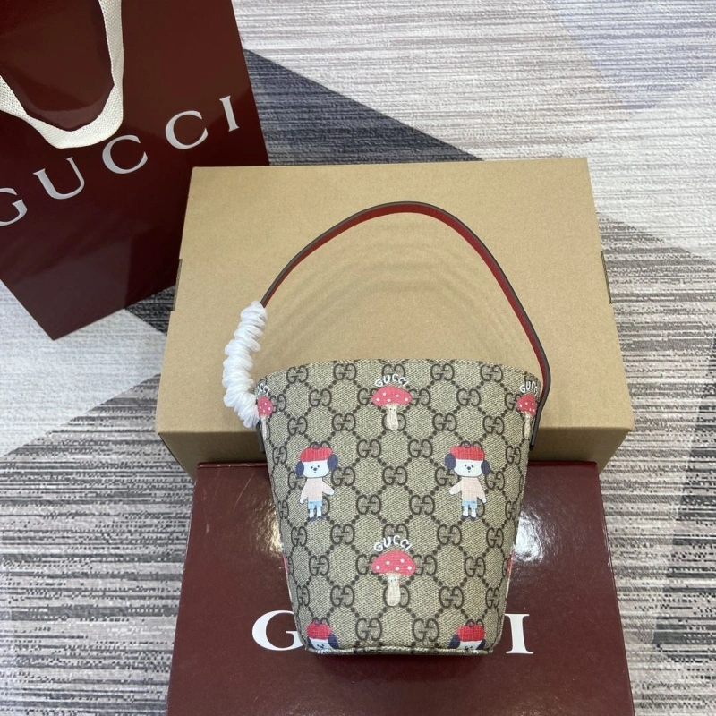 Gxccx Bucket Bags Resilient 33758