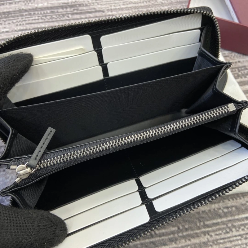 Sleek Gxccx Wallets & Purse 33624