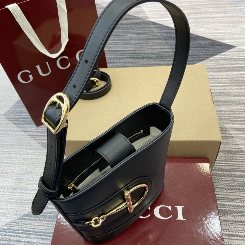 Versatile Gxccx Top Handle Bags 33452