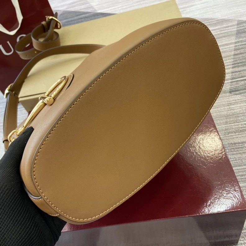 Comfortable Gxccx Top Handle Bags 33439