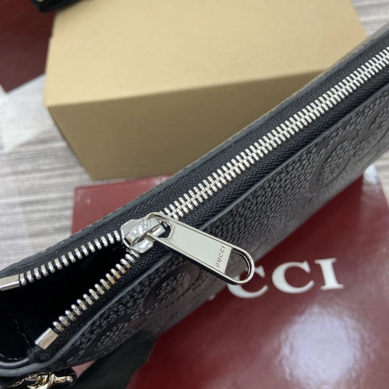 Cozy Gxccx Clutch Bags 33574