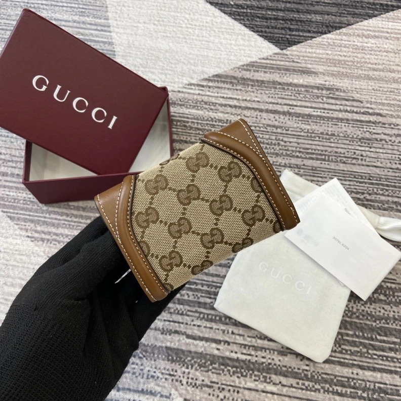 Fashionable Gxccx Wallets & Purse 33313