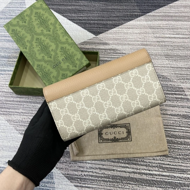 Trendsetting Gxccx Wallets & Purse 33255