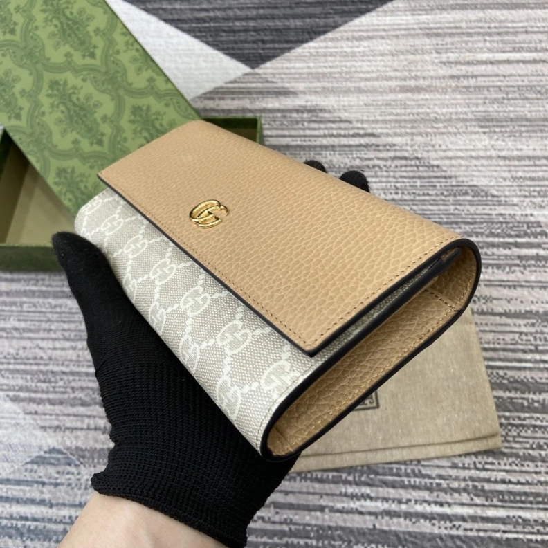 Trendsetting Gxccx Wallets & Purse 33255
