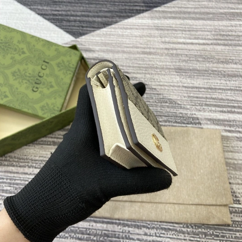 Durable Gxccx Wallets & Purse 33302