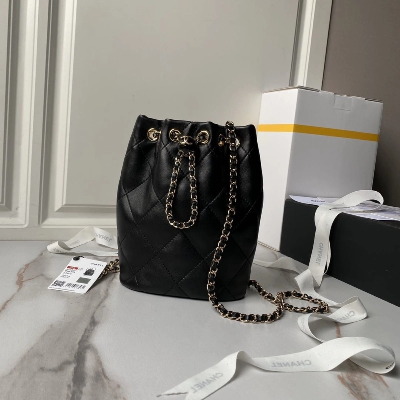 WellDesigned Chxnxl Bucket Bags 27656
