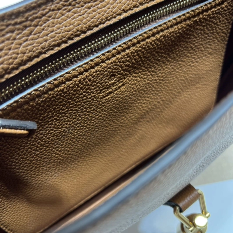 Vibrant Gxccx Top Handle Bags 46624