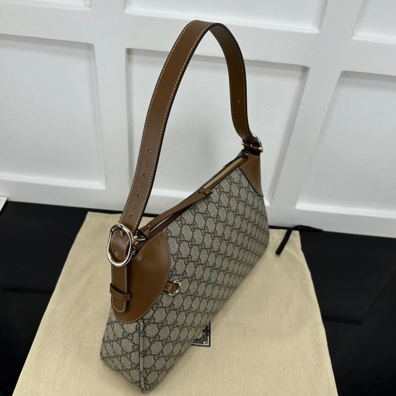 Comfortable Gxccx Top Handle Bags 46265