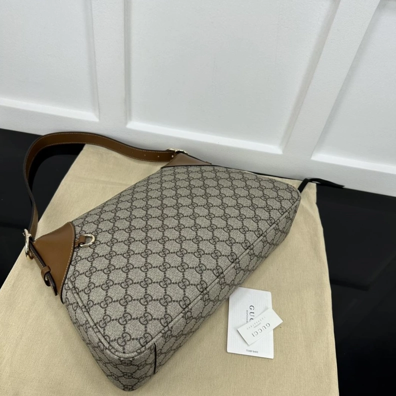 Comfortable Gxccx Top Handle Bags 46265