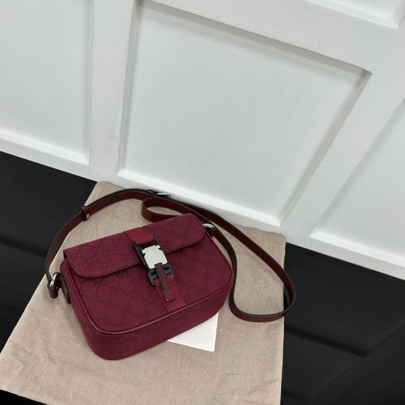 Gxccx Satchel Bags Cozy 46352