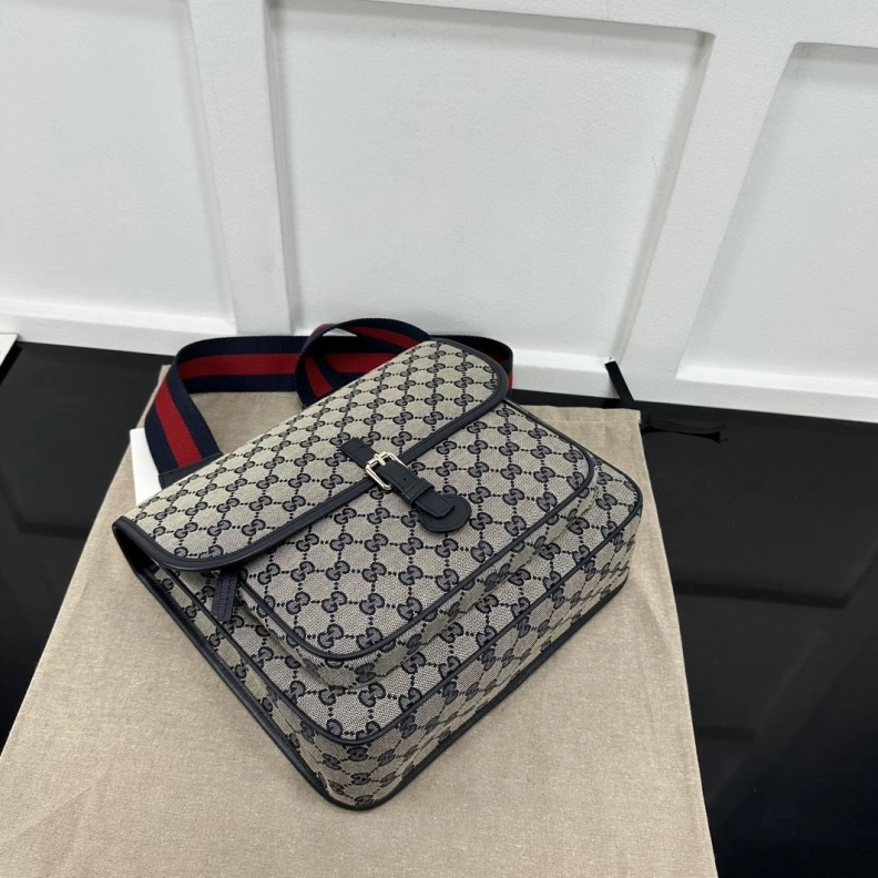 Gxccx Satchel Bags Bright 46347