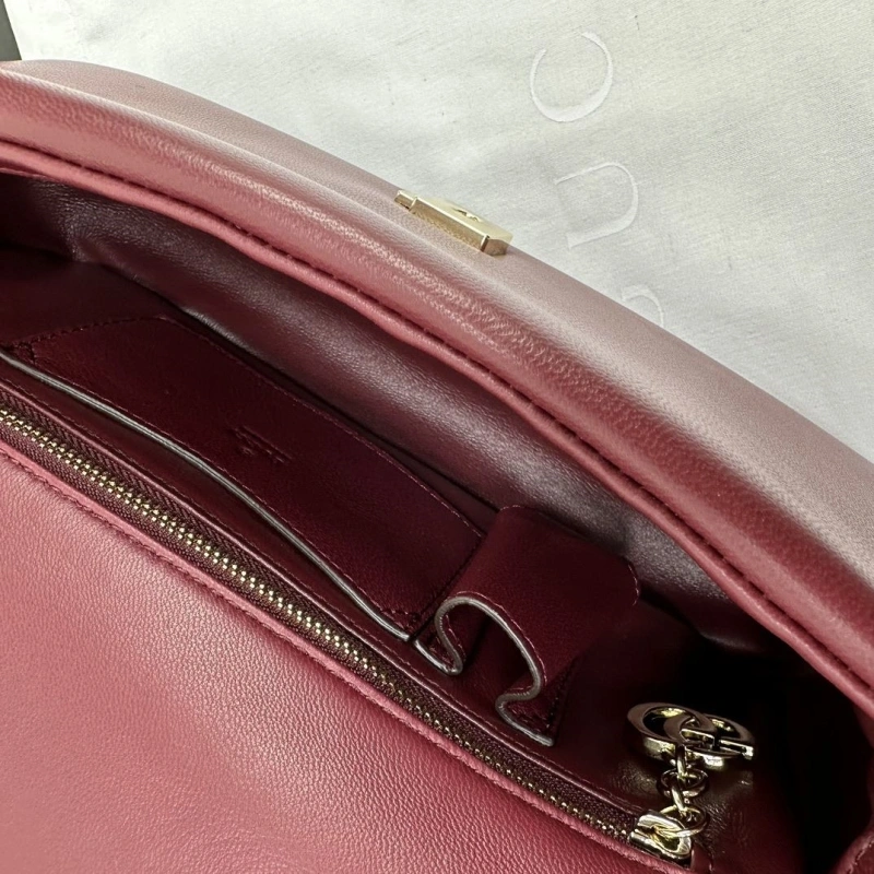 Stylish Gxccx Top Handle Bags 42979