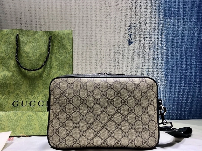 Bright Gxccx Clutch Bags 51715