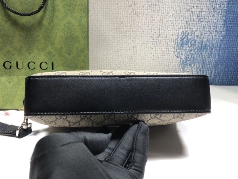 Bright Gxccx Clutch Bags 51715