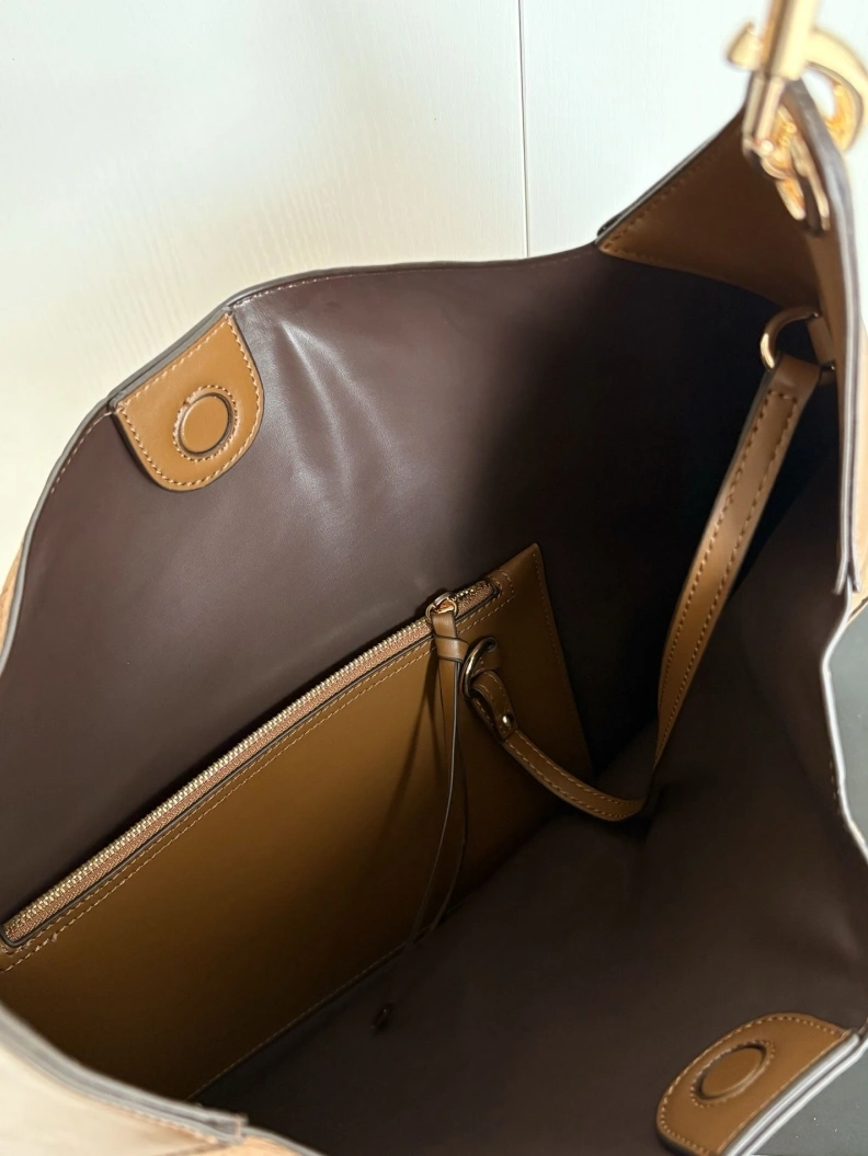 WellDesigned Gxccx Top Handle Bags 50591