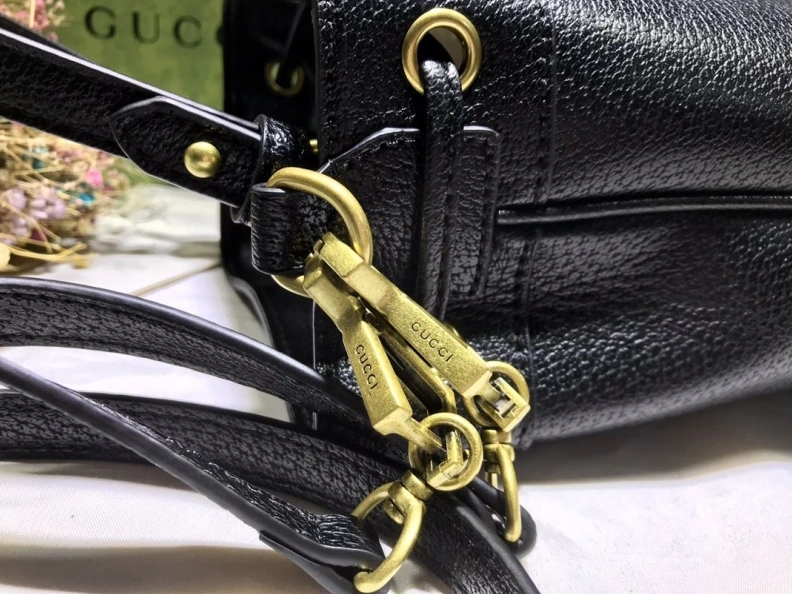 Bright Gxccx Bucket Bags 51682