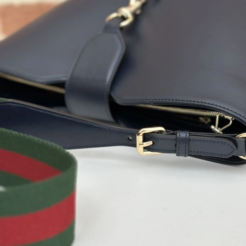 Stylish Gxccx Bucket Bags 48677