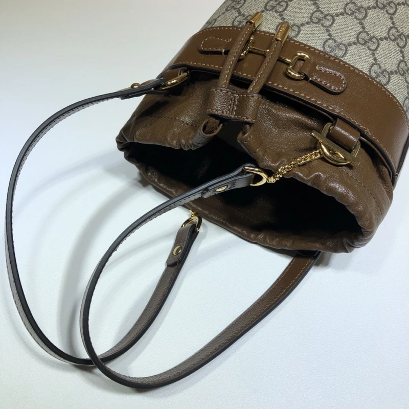 Versatile Gxccx Bucket Bags 48642