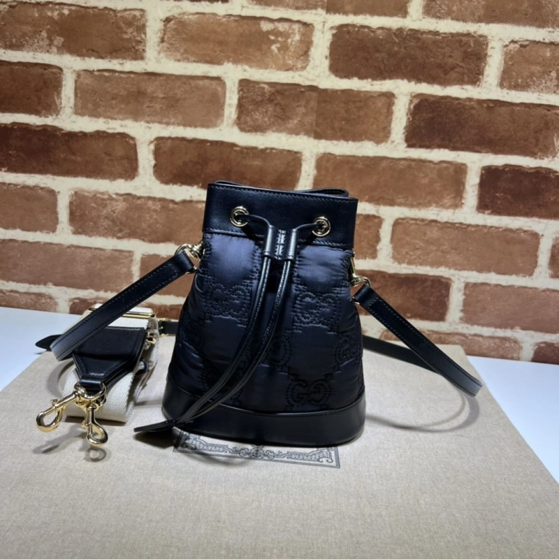 Gxccx Bucket Bags Compact 48669
