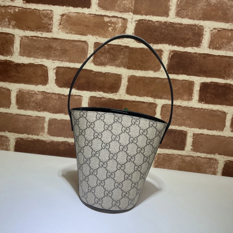 Gxccx Bucket Bags Affordable 48646