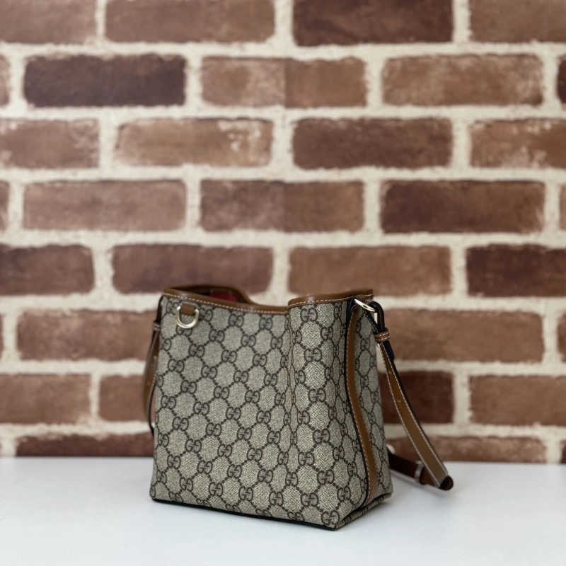 Gxccx Bucket Bags Affordable 48623
