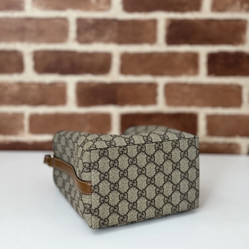 Gxccx Bucket Bags Affordable 48623