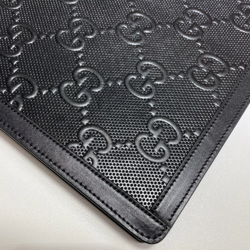 Resilient Gxccx Clutch Bags 48581