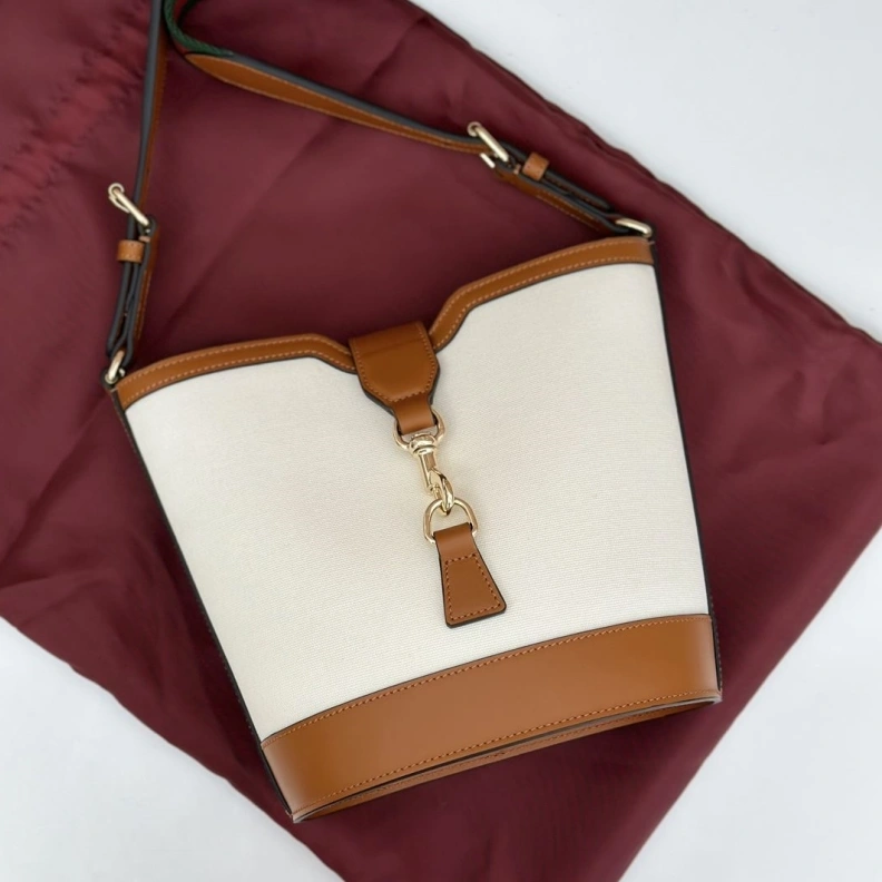 Gxccx Bucket Bags SportInspired 46170