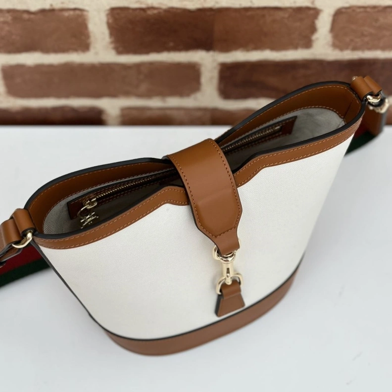 Gxccx Bucket Bags SportInspired 46170