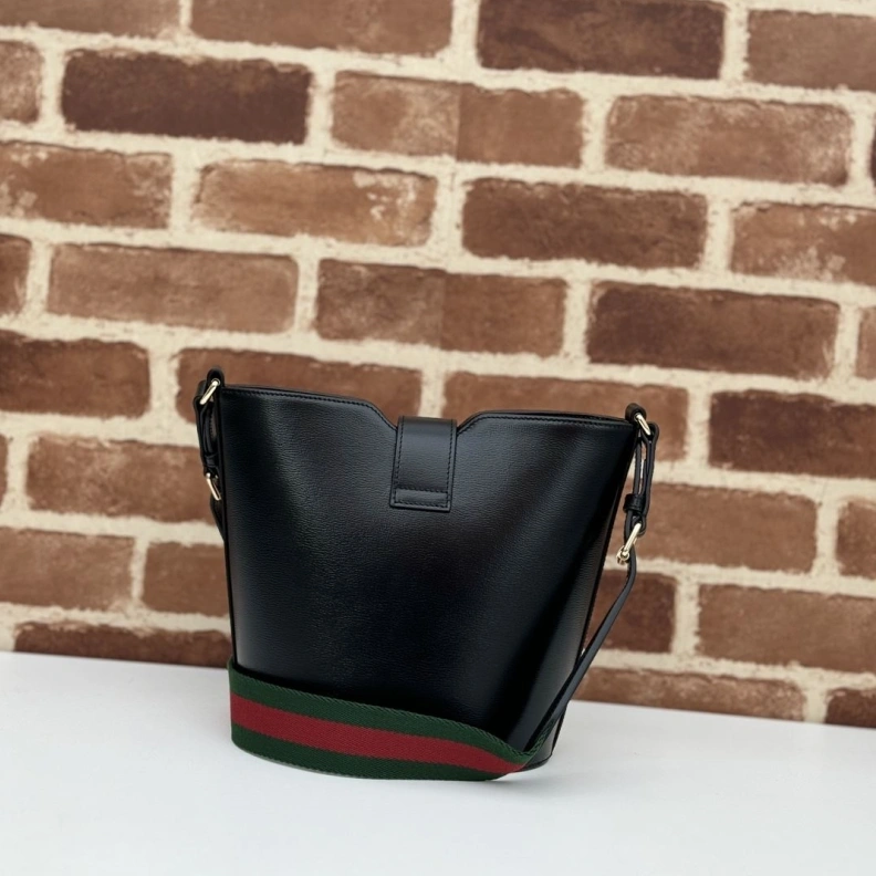 Gxccx Bucket Bags Timeless 46183
