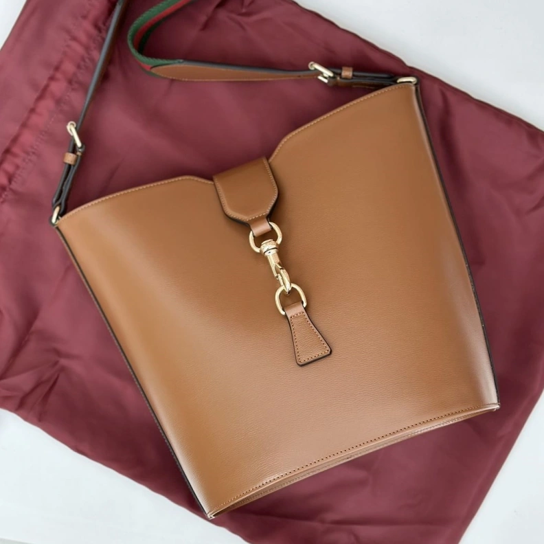 Comfortable Gxccx Bucket Bags 46158