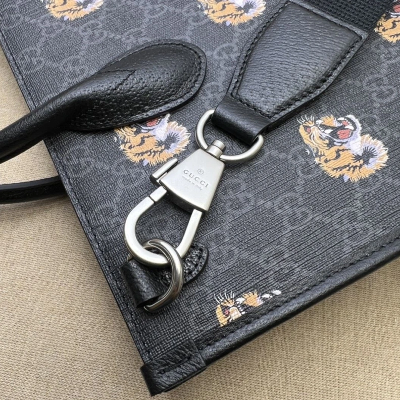 EyeCatching Gxccx Shopping Bags 45890
