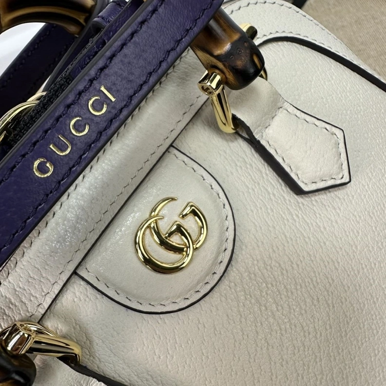 Stylish Gxccx Top Handle Bags 45785