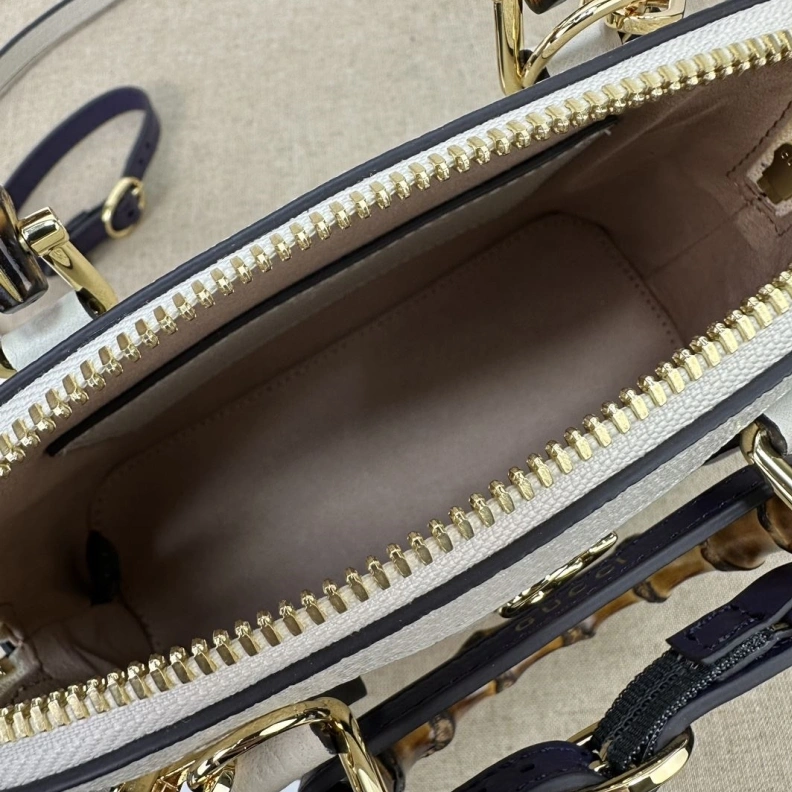 Stylish Gxccx Top Handle Bags 45785