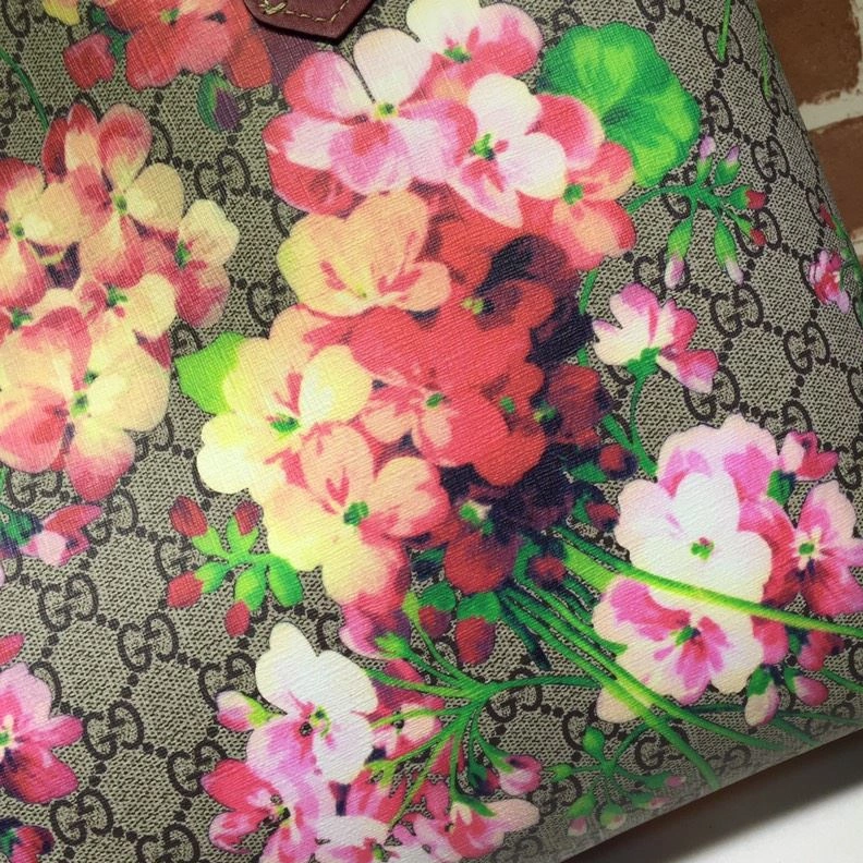 Gxccx Shopping Bags Vibrant 45882
