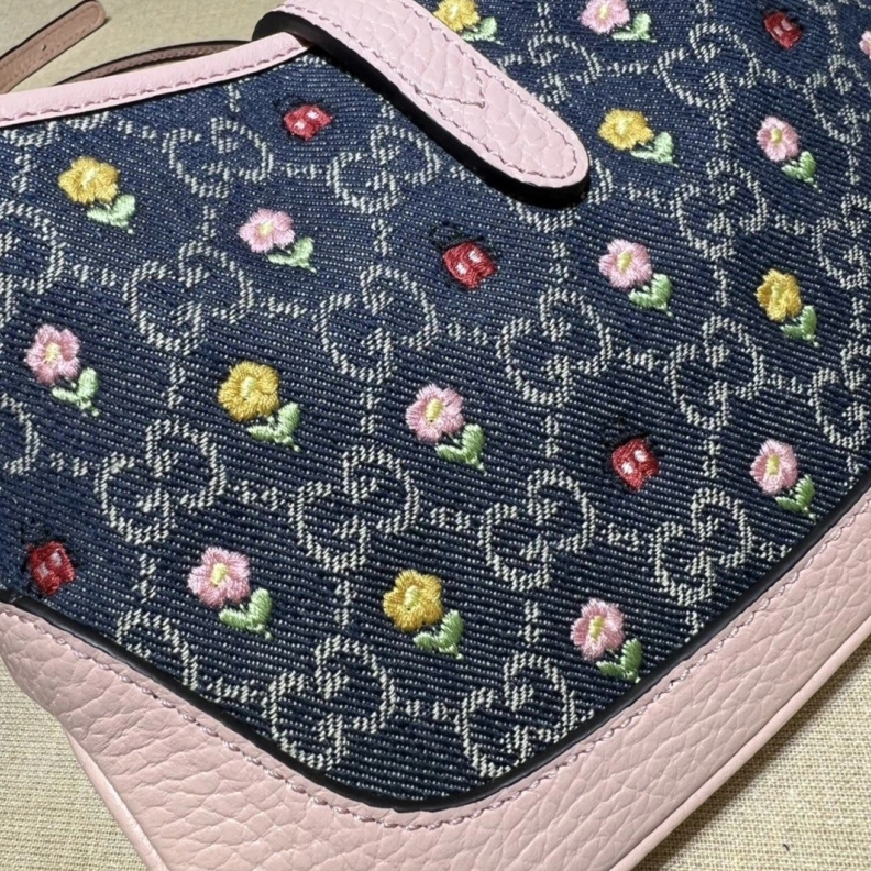 Vibrant Gxccx Top Handle Bags 45748
