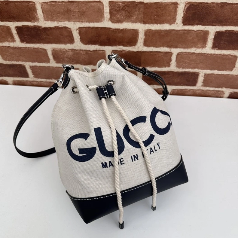 Trendsetting Gxccx Bucket Bags 46131