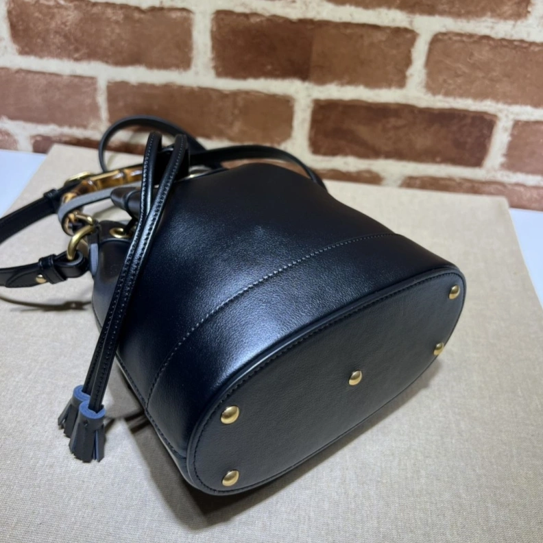 Gxccx Bucket Bags SportInspired 46112